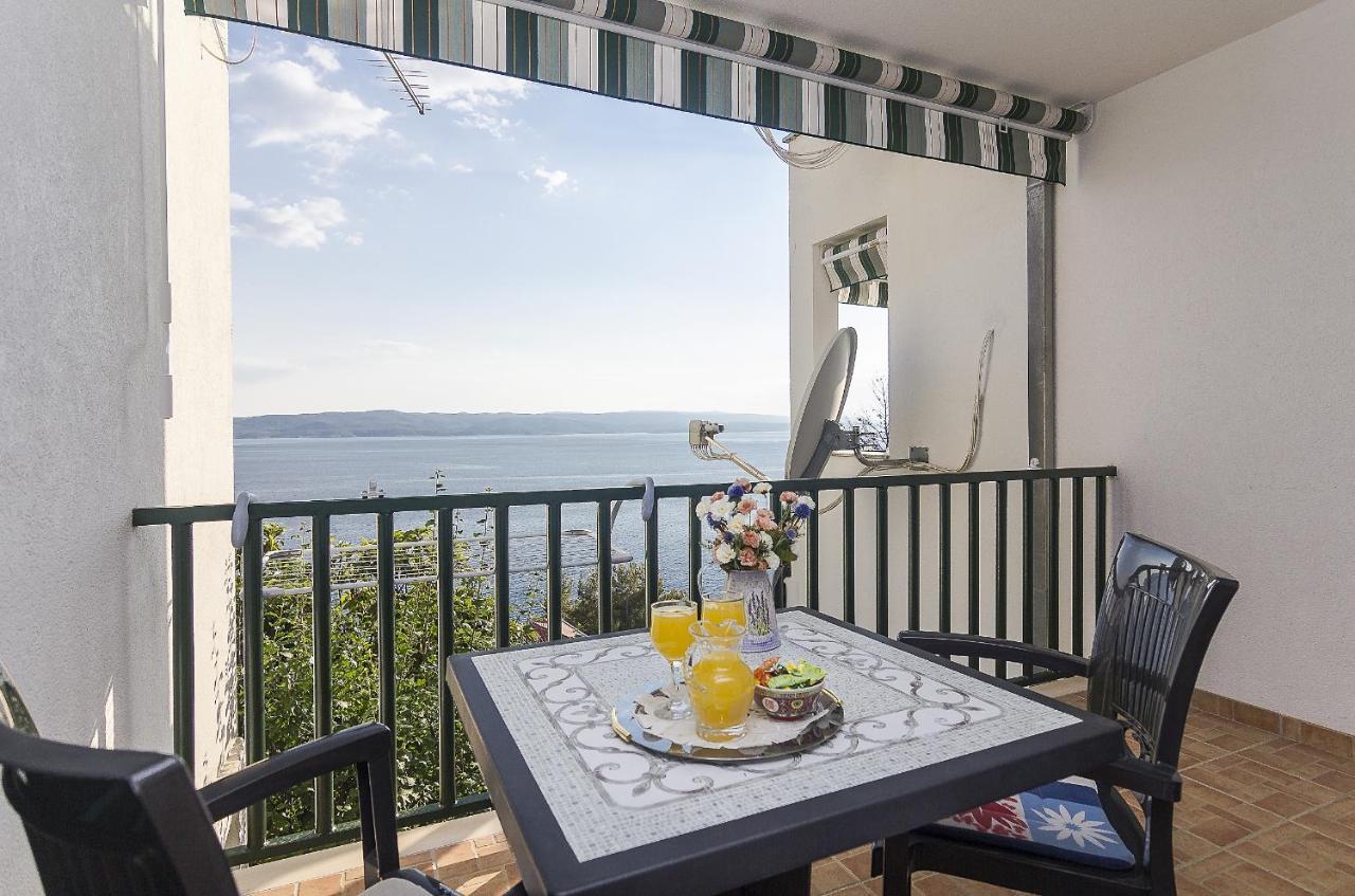 Apartments With A Parking Space Brela, Makarska - 11687 Exterior photo